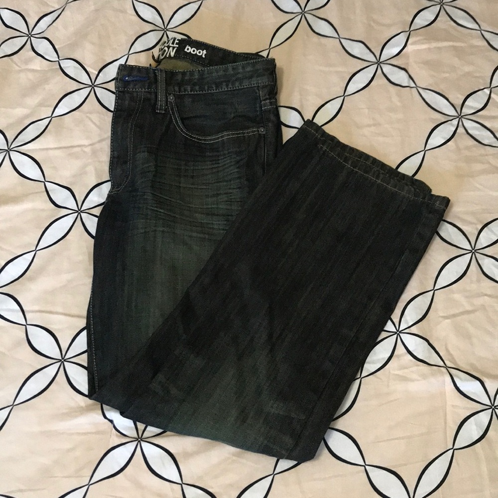 KENNETH COLE REACTION Boot Cut Denim Jeans